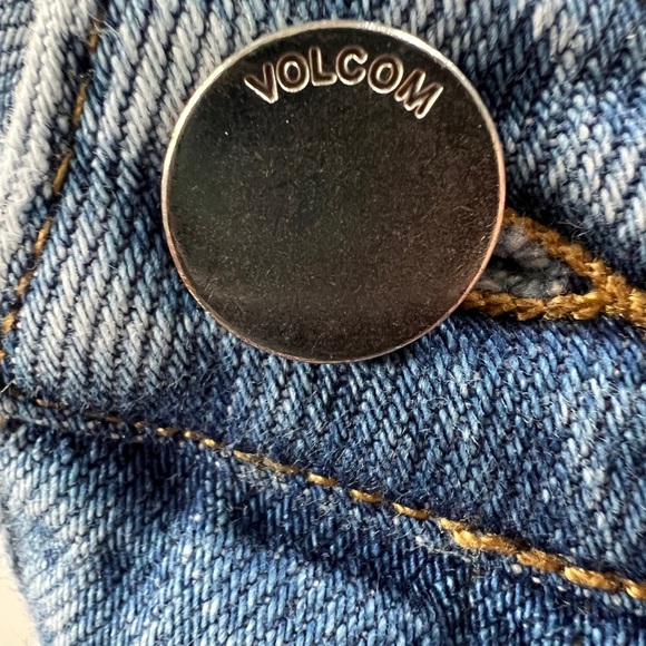 Volcom Georgia May Jagger GMJ Boyfriend Grommet Jean Light Blue Size 27 - Picture 15 of 15